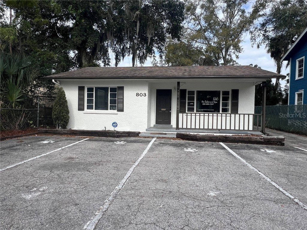 803 E 5th Avenue Mount Dora FL 32757 O6149189 image1