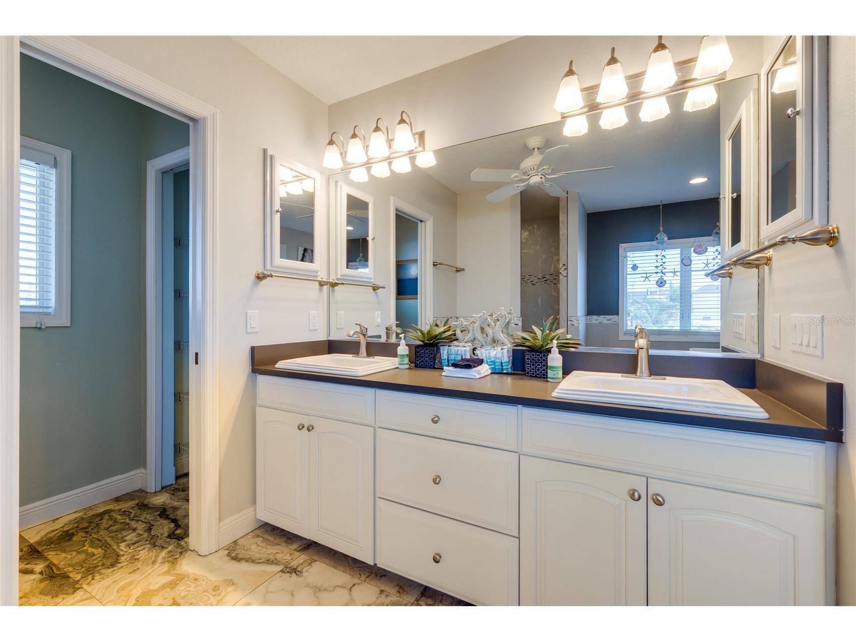 803 Gladiolus Street Anna Maria FL 34216 A4680680 image19