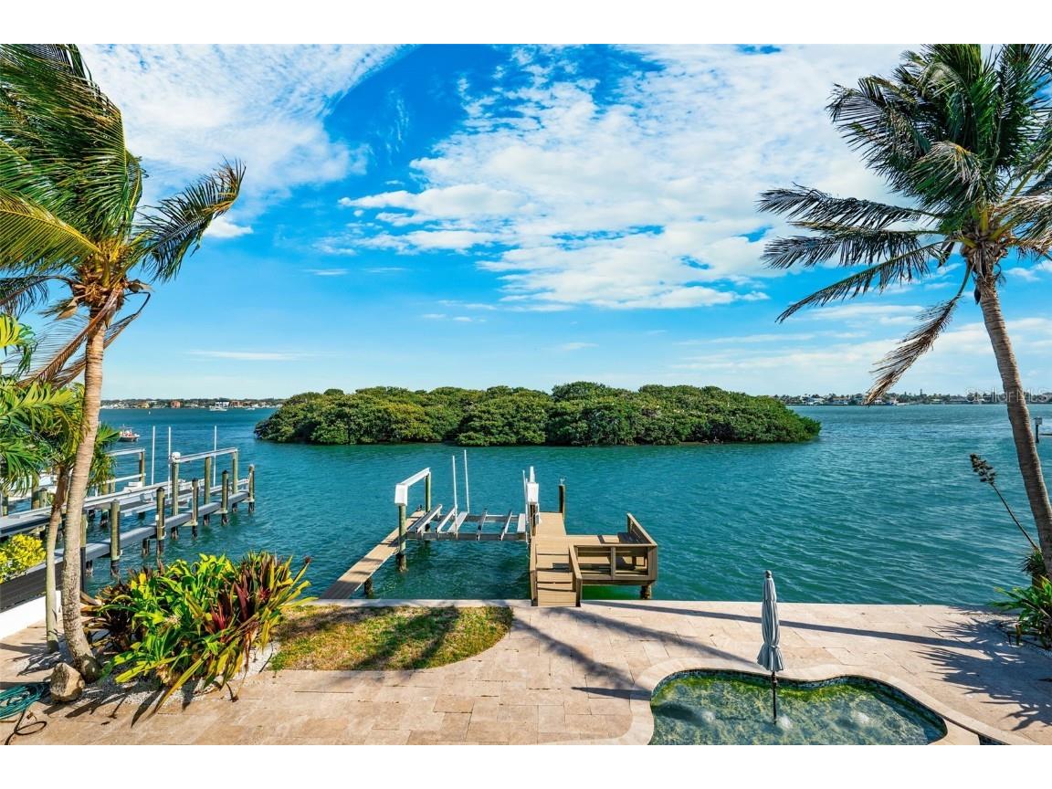 803 Harbor Drive Belleair Beach FL 33786 - INTRACOASTAL WATERWAY TB8389897 image31