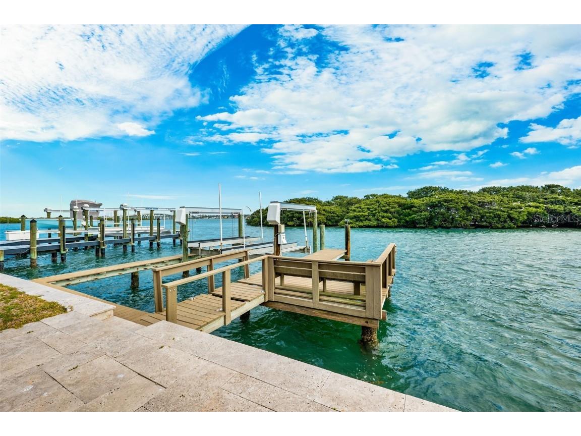 803 Harbor Drive Belleair Beach FL 33786 - INTRACOASTAL WATERWAY TB8389897 image51