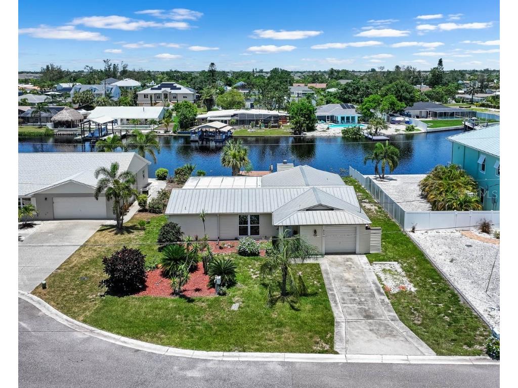 803 Leisey Circle Ruskin FL 33570 - RUSKIN INLET TB8406469 image1
