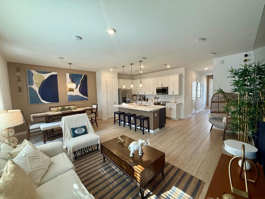 803 Longboat Dr Davenport FL 33896 S5138529 image3