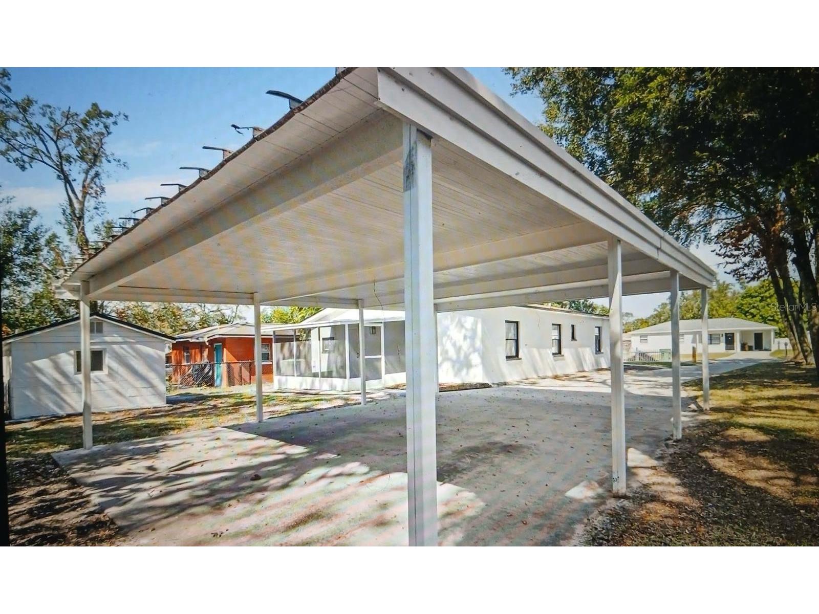 803 N Castle Court Tampa FL 33612 TB8509704 image3
