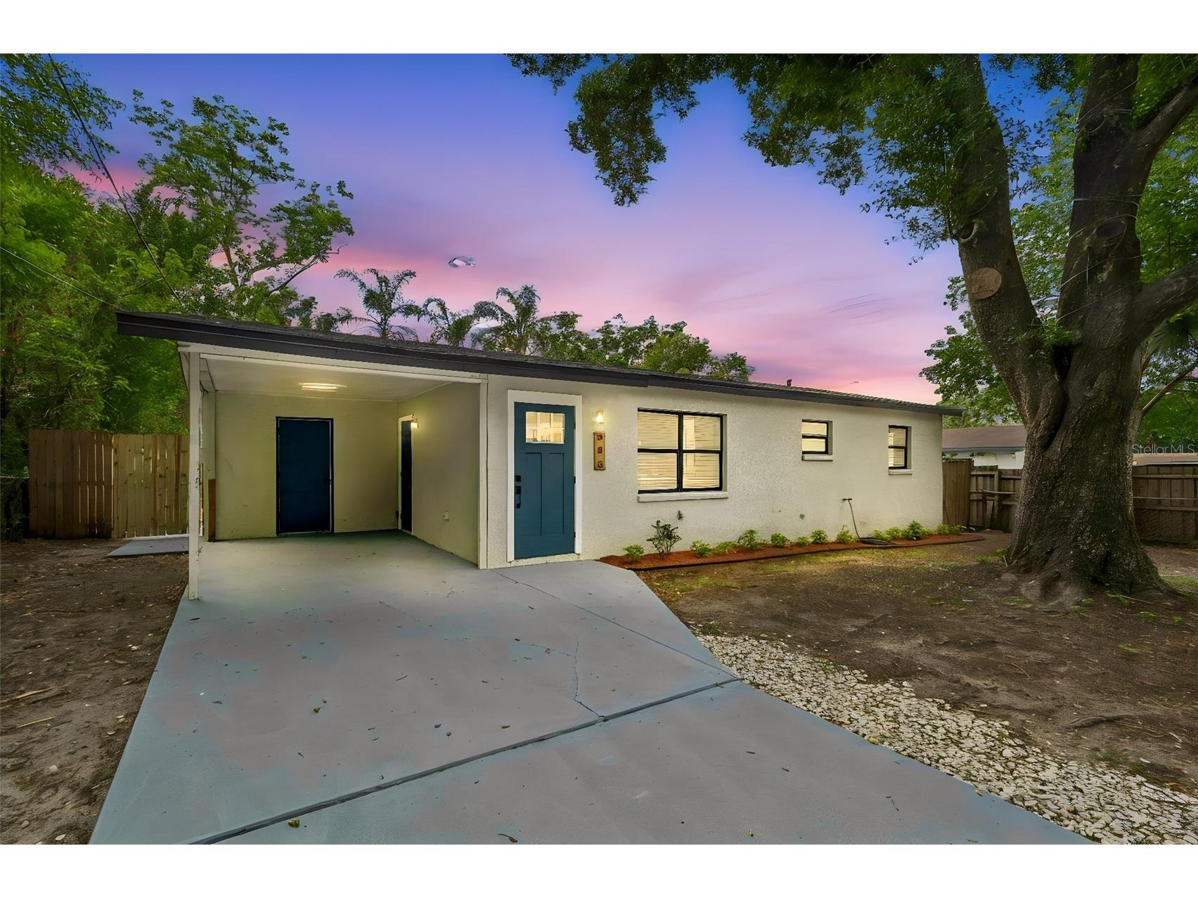 803 S Castle Court Tampa FL 33612 TB8508958 image1