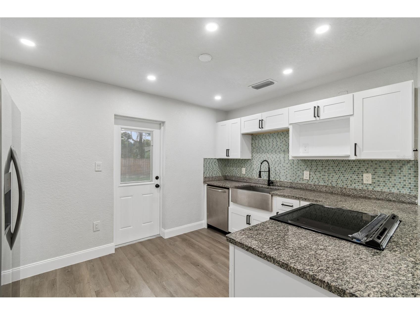 803 S Castle Court Tampa FL 33612 TB8508958 image12