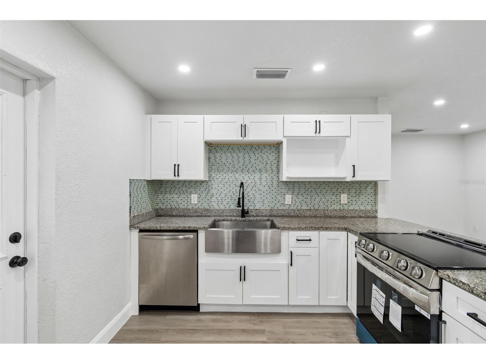 803 S Castle Court Tampa FL 33612 TB8508958 image13