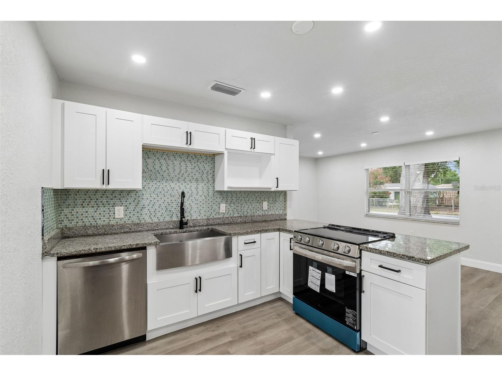 803 S Castle Court Tampa FL 33612 TB8508958 image14
