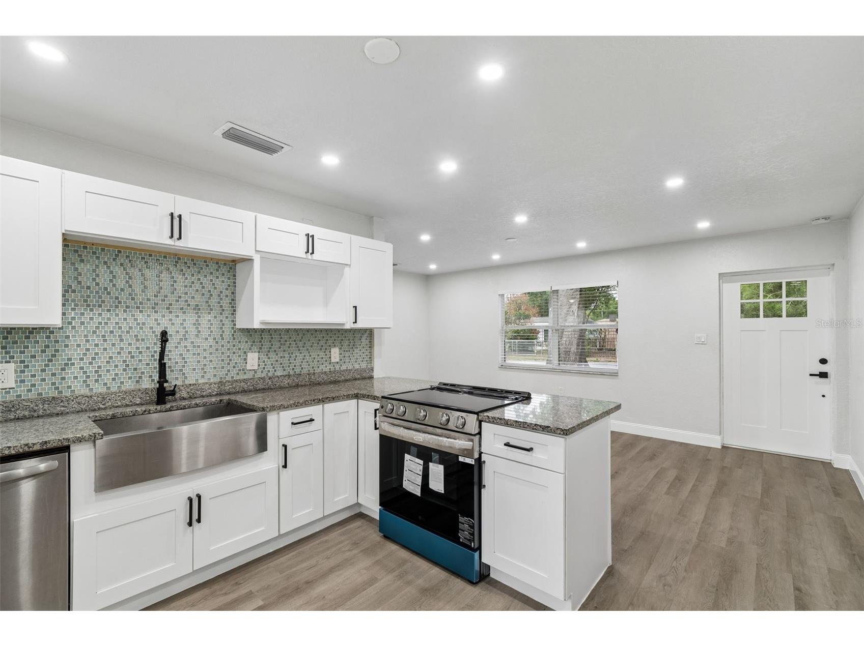 803 S Castle Court Tampa FL 33612 TB8508958 image15