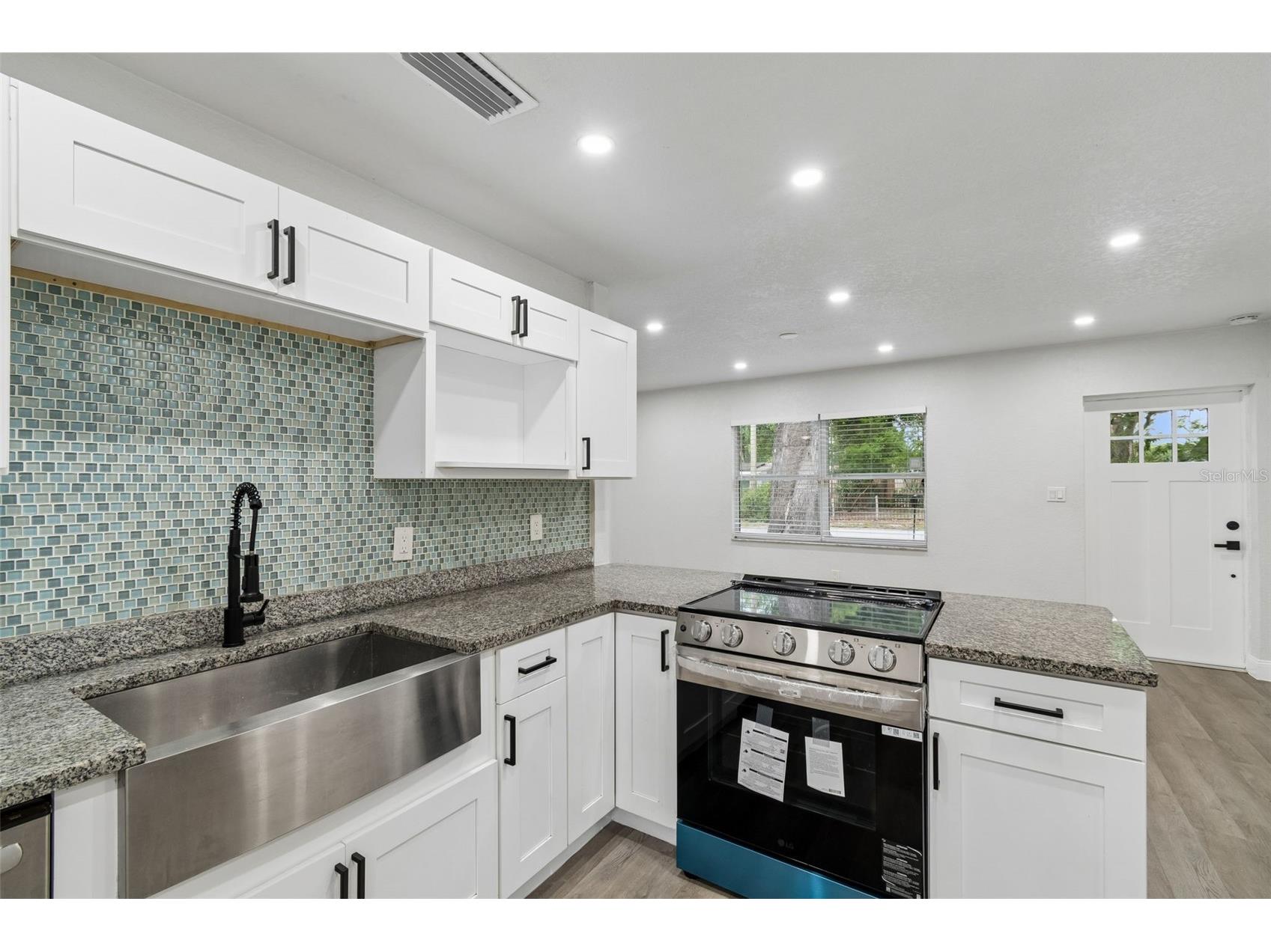 803 S Castle Court Tampa FL 33612 TB8508958 image16
