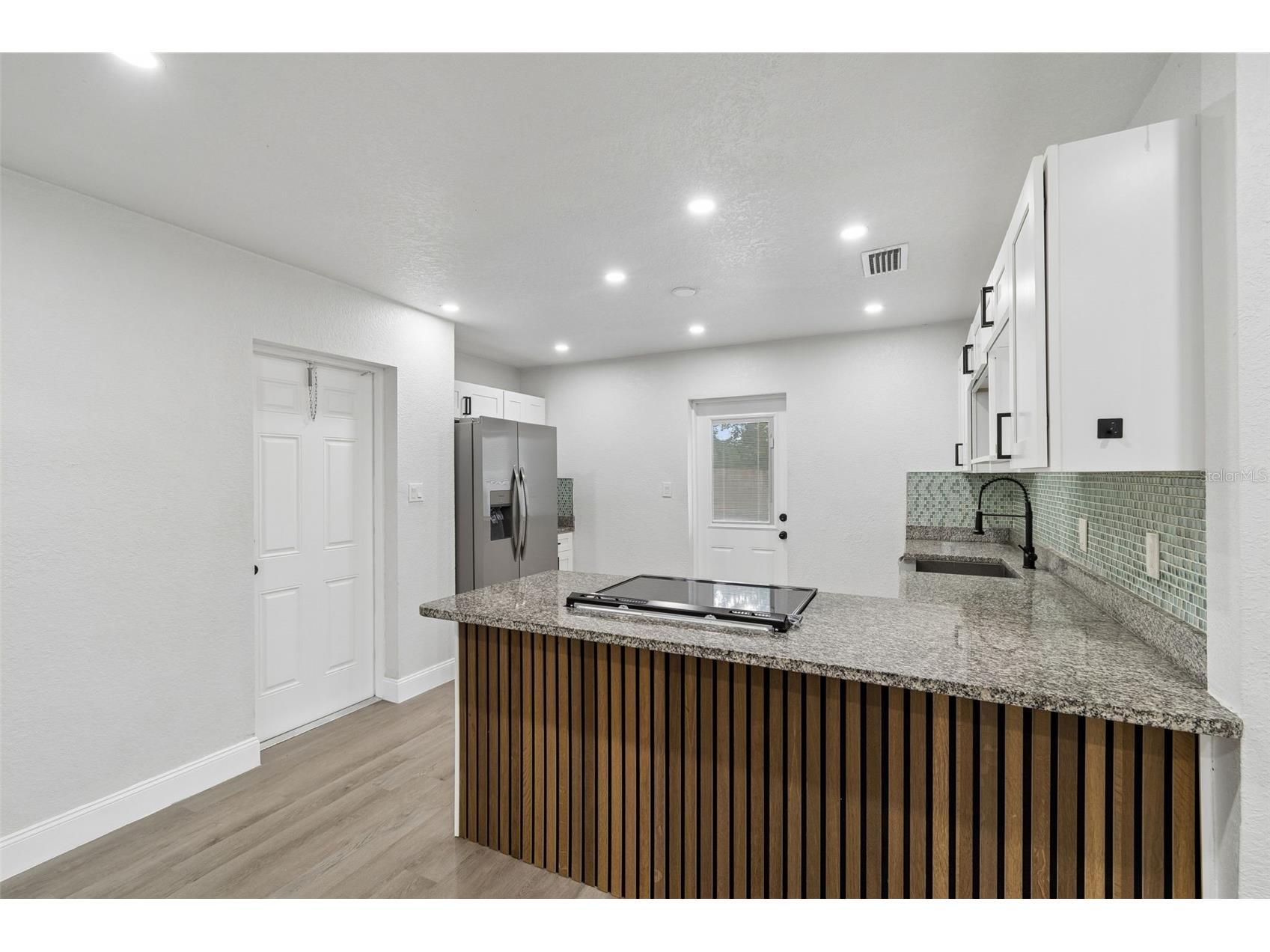 803 S Castle Court Tampa FL 33612 TB8508958 image9