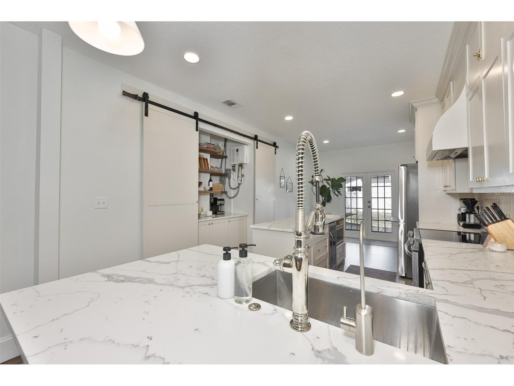 803 W Alfred Street Tampa FL 33603 TB8475332 image10