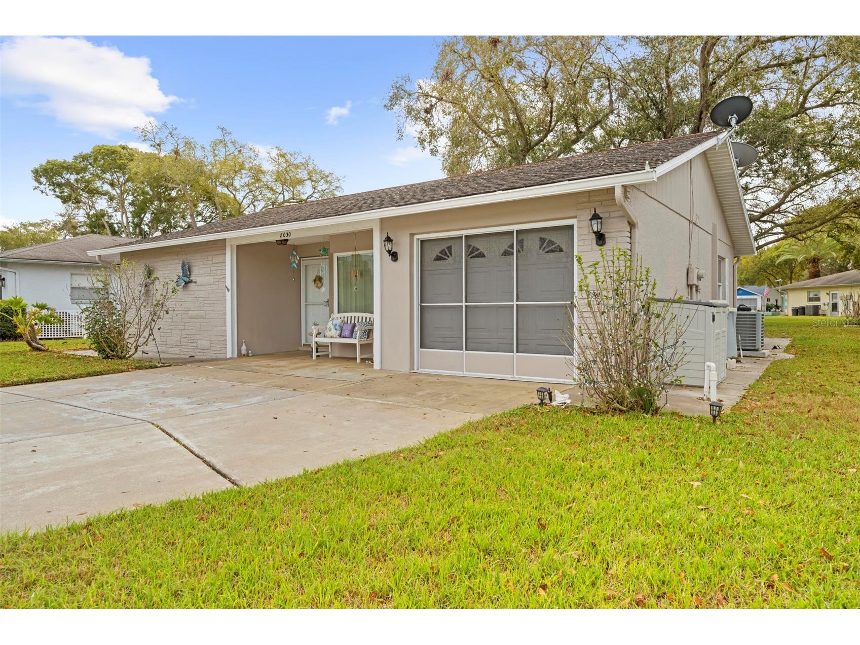 8030 Gleneagle Drive Port Richey FL 34668 W7883503 image1