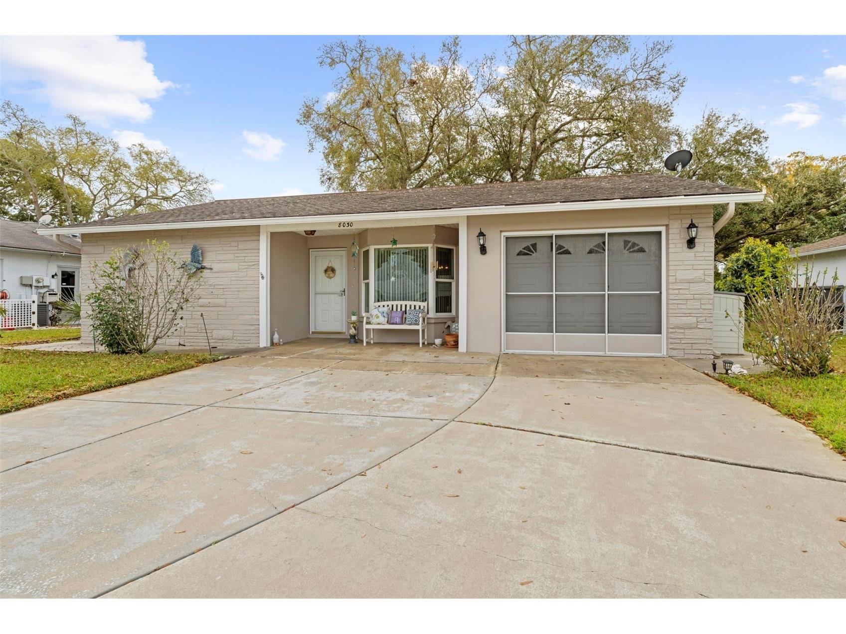 8030 Gleneagle Drive Port Richey FL 34668 W7883503 image2