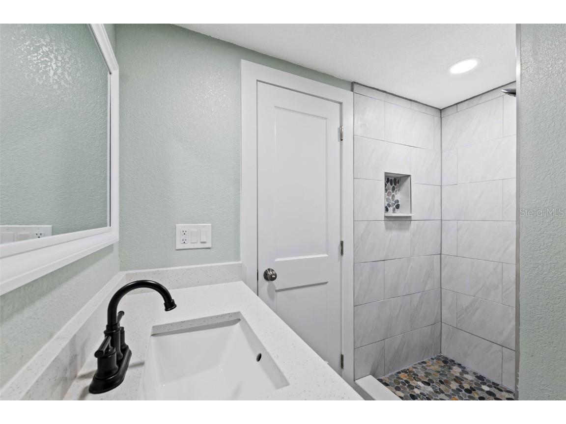 8030 Gulf Way Hudson FL 34667 A4670572 image8