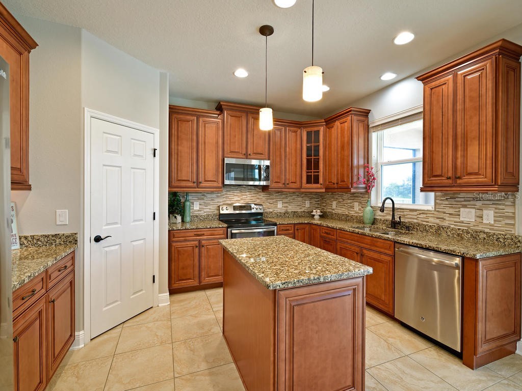 8031 111th Terrace E Parrish FL 34219 A4685281 image9