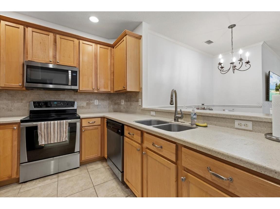 8031 Limestone Lane #16-106 Sarasota FL 34233 A4670097 image18