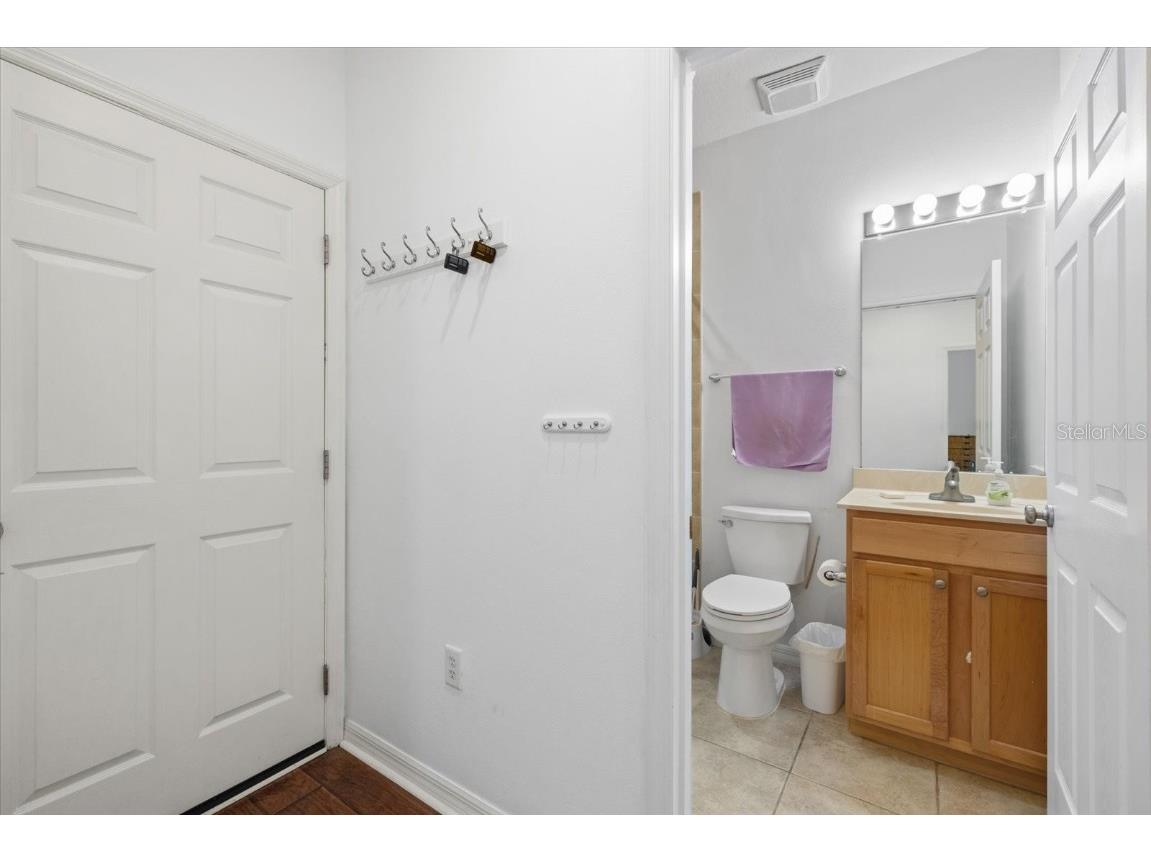 8031 Limestone Lane #16-106 Sarasota FL 34233 A4670097 image23