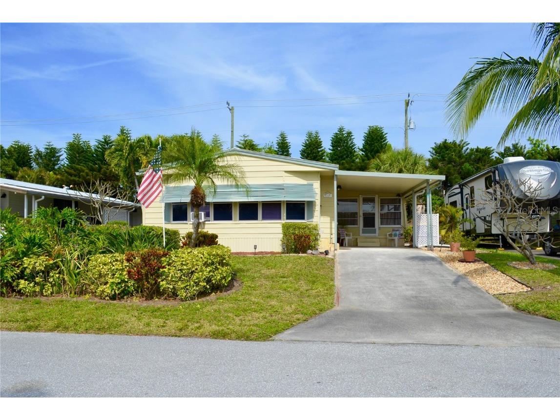 8031 SE Homestead Avenue Hobe Sound FL 33455 V4943273 image1