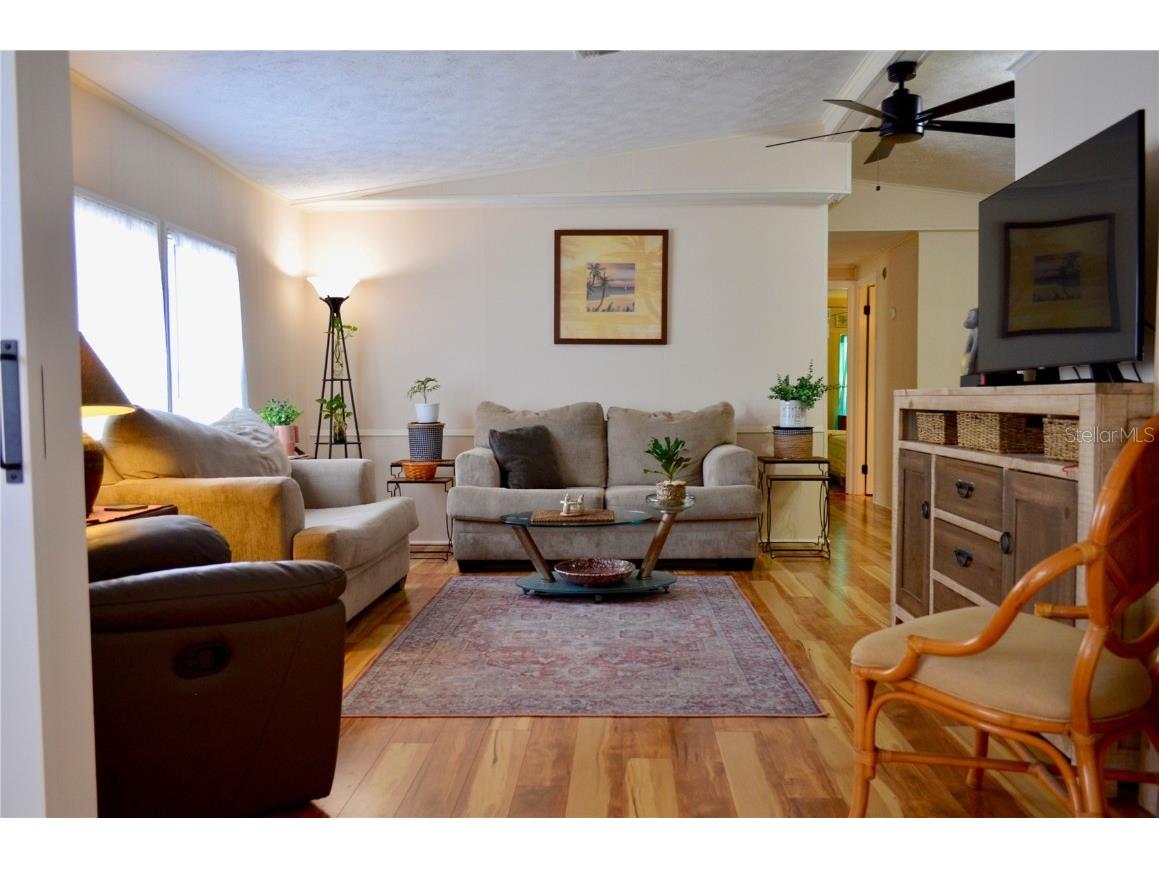 8031 SE Homestead Avenue Hobe Sound FL 33455 V4943273 image2