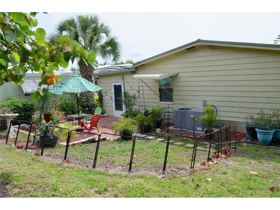 8031 SE Homestead Avenue Hobe Sound FL 33455 V4943273 image25