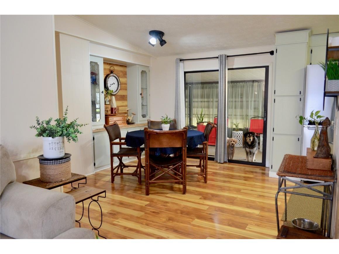 8031 SE Homestead Avenue Hobe Sound FL 33455 V4943273 image8