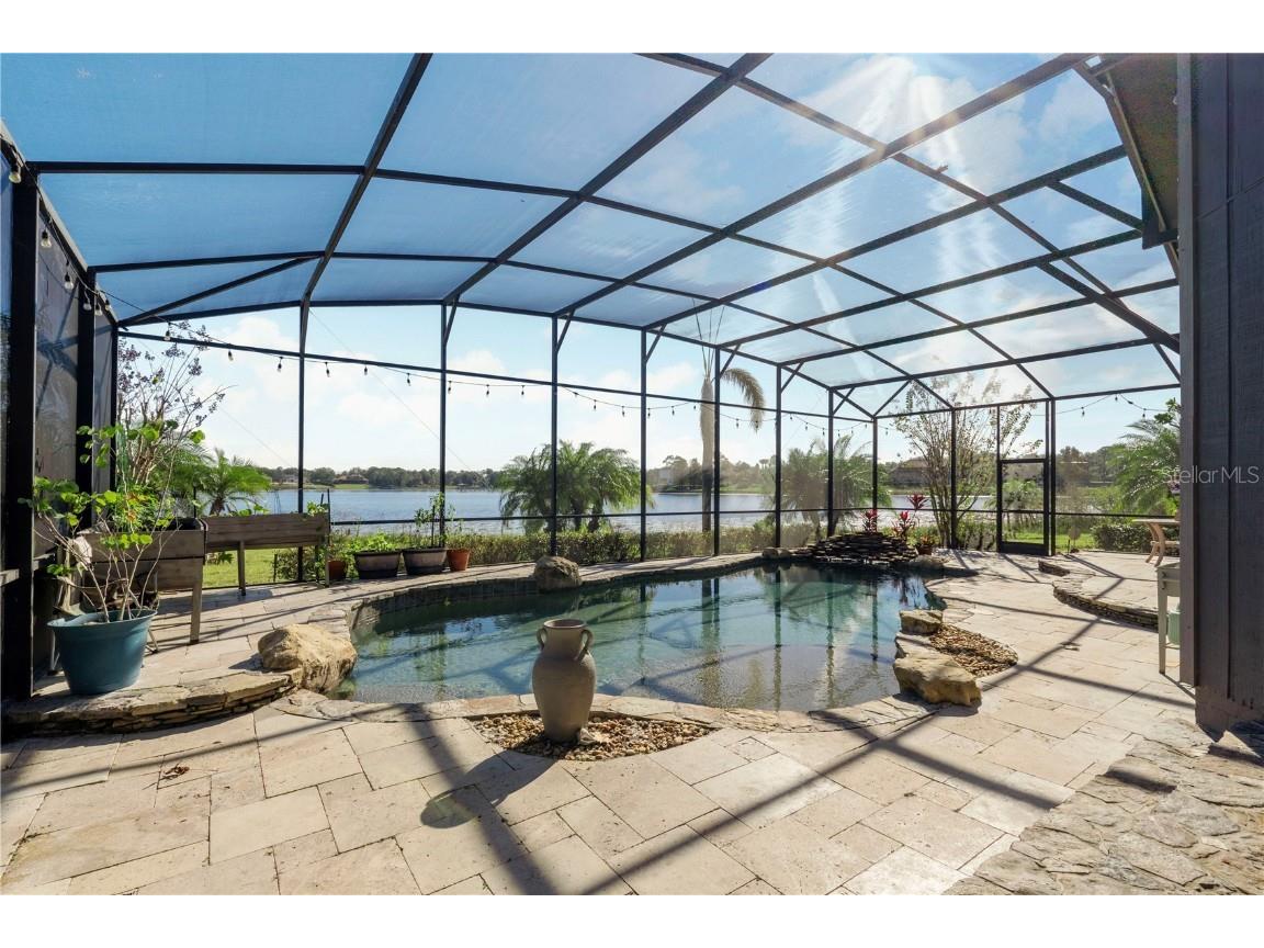 8033 Via Hermosa Street Sanford FL 32771 - LAKE MARKHAM V4946116 image2