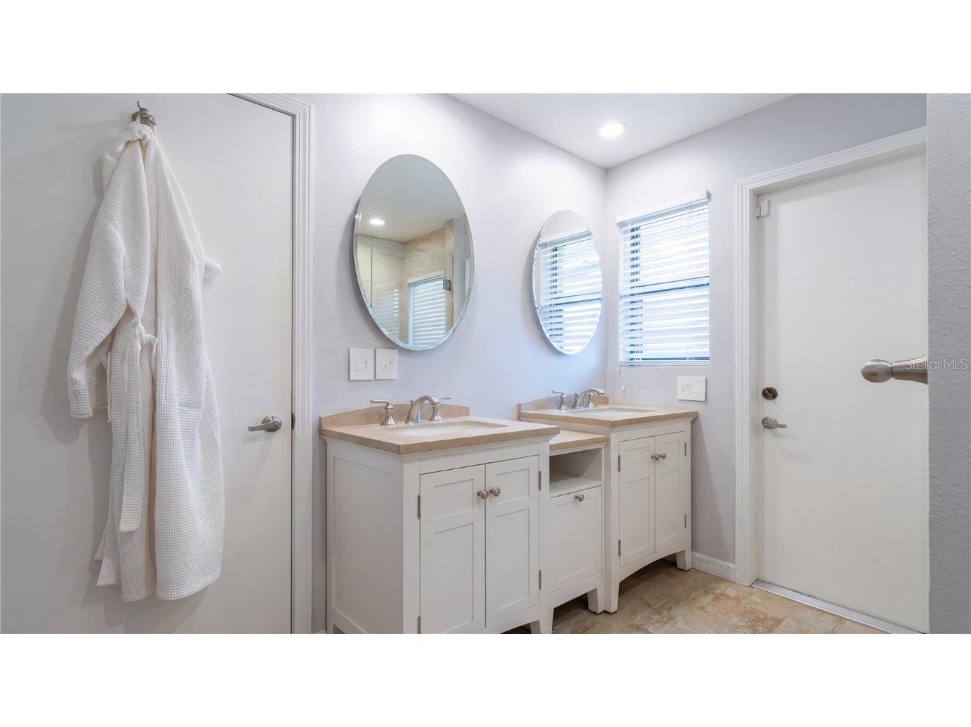 8033 Via Hermosa Street Sanford FL 32771 - LAKE MARKHAM V4946116 image20