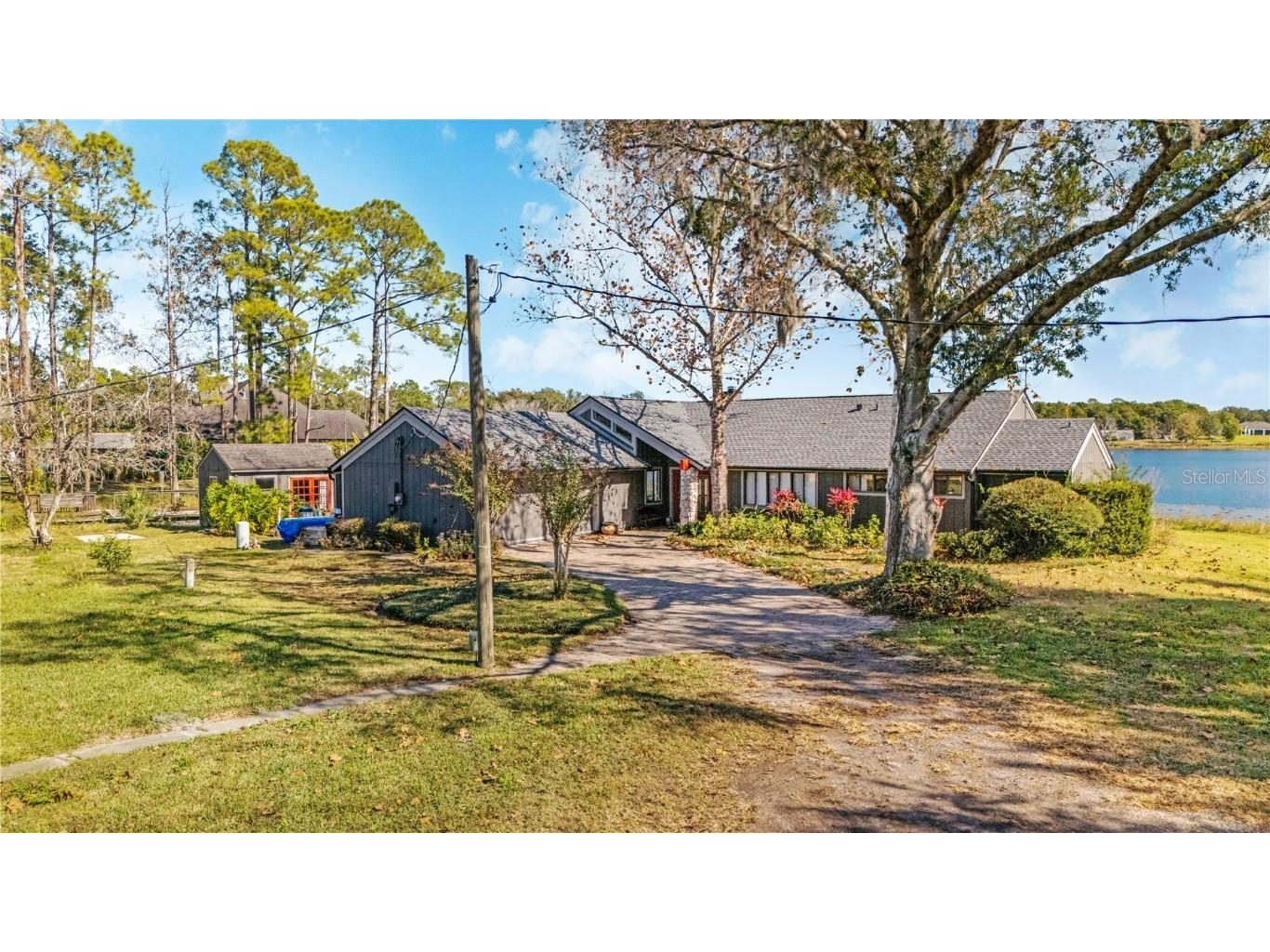 8033 Via Hermosa Street Sanford FL 32771 - LAKE MARKHAM V4946116 image3