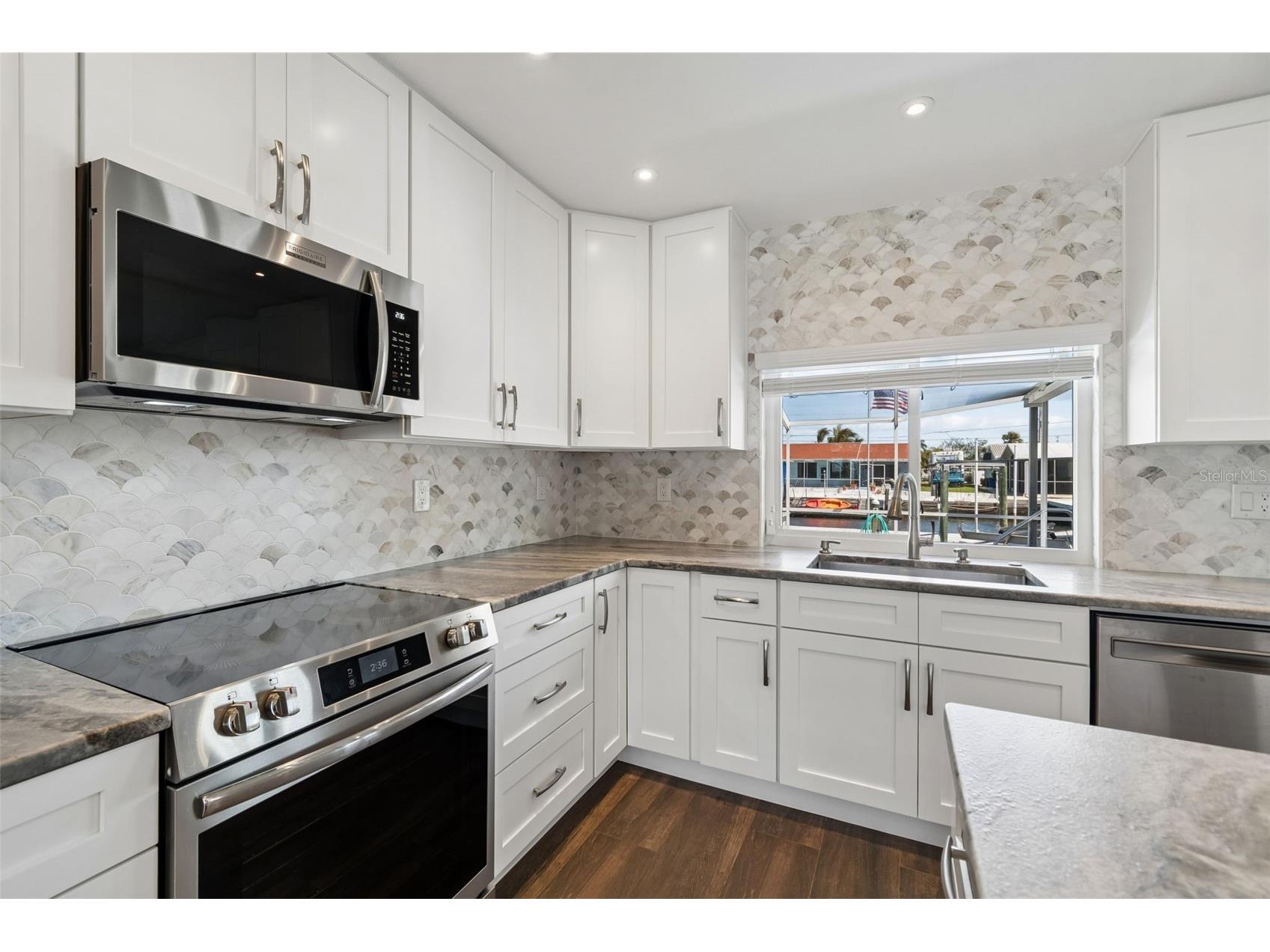 8034 Brighton Drive Port Richey FL 34668 - MILLER BAYOU/COTTEE RIVER W7884634 image29