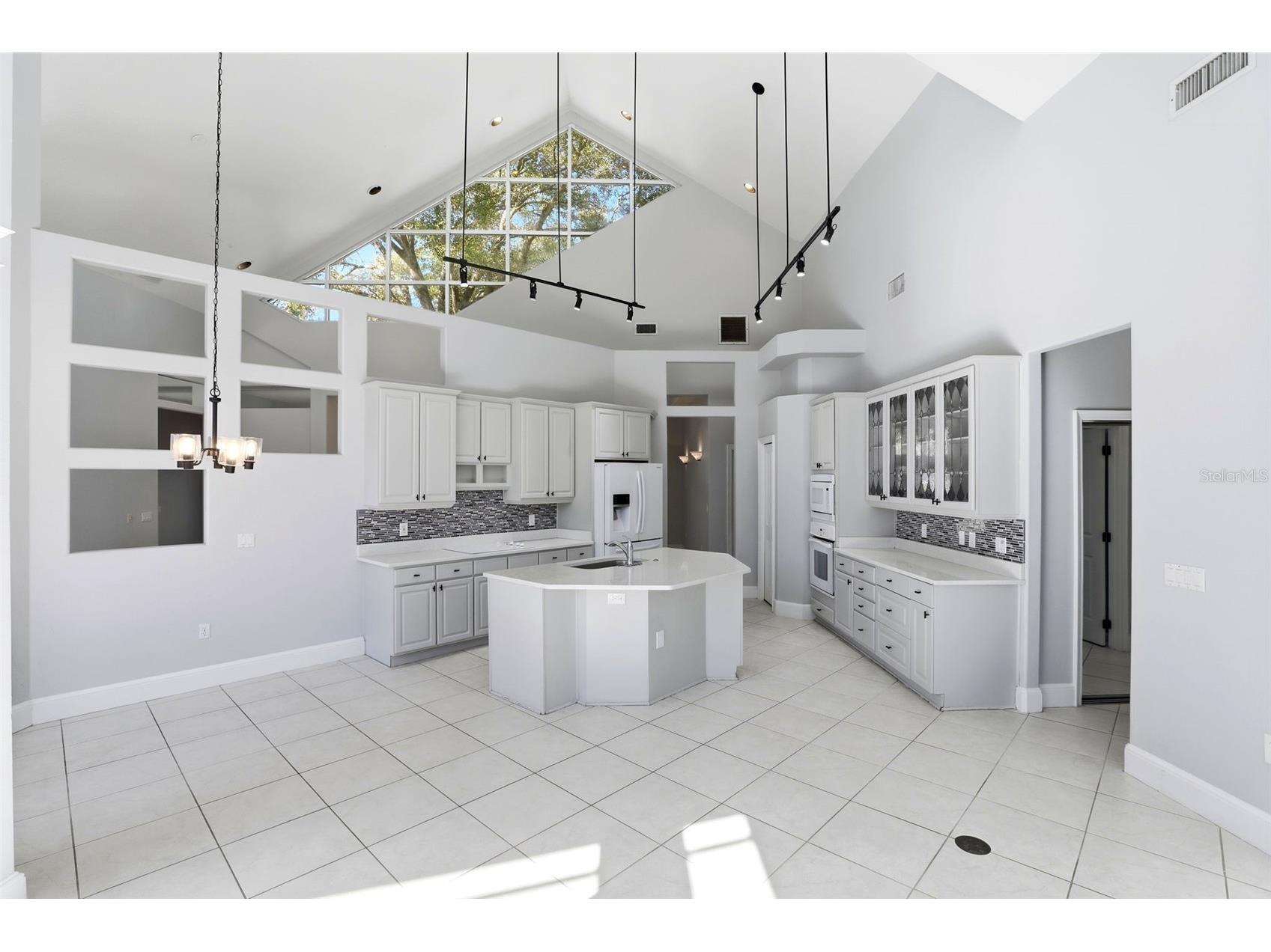 8034 Landgrove Court Orlando FL 32819 O6391832 image11