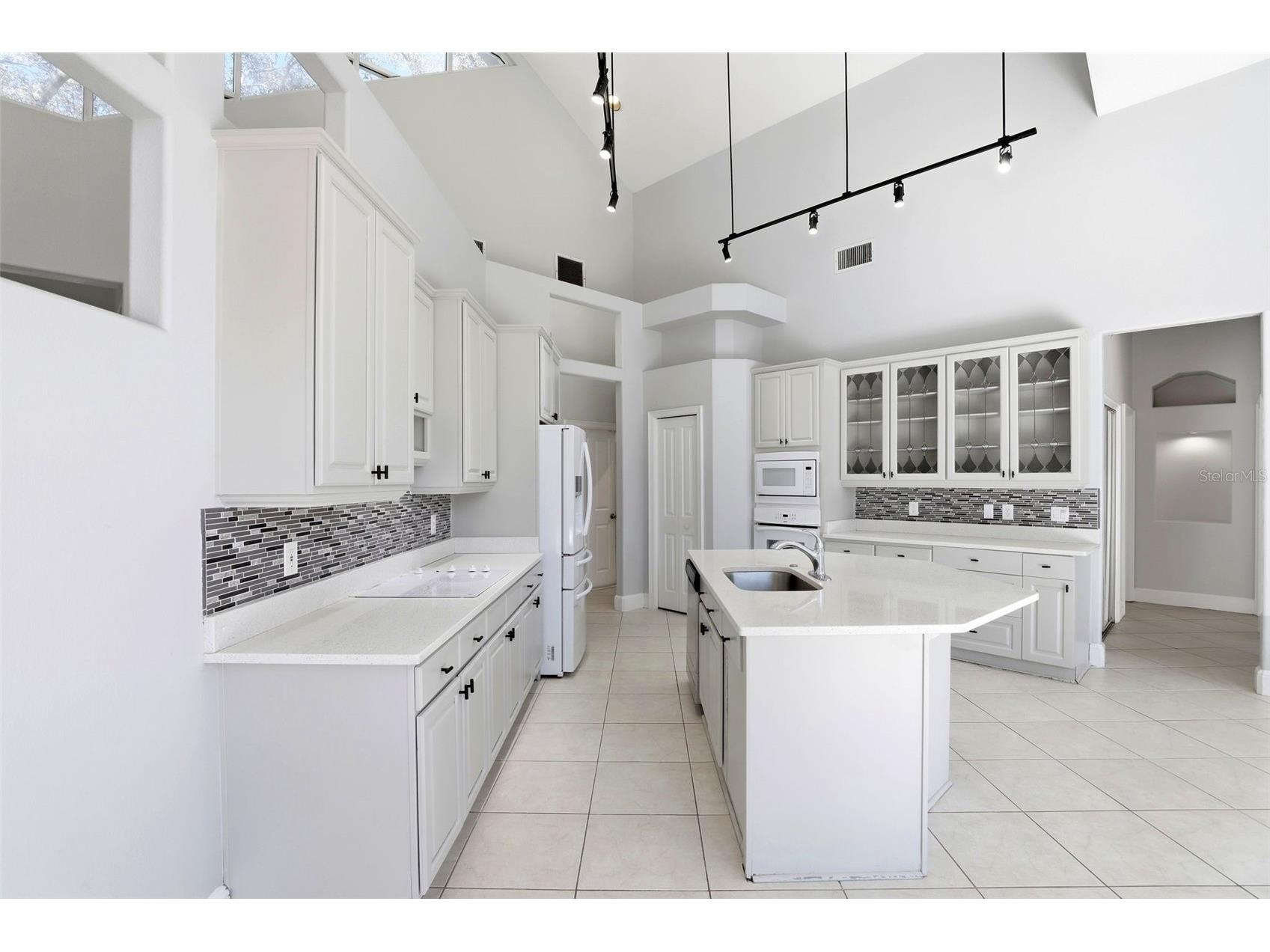 8034 Landgrove Court Orlando FL 32819 O6391832 image12