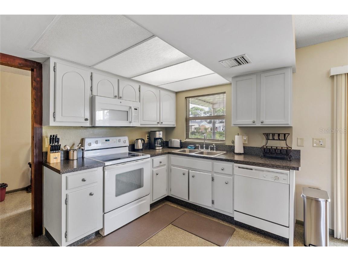 8034 Trionfo Avenue North Port FL 34287 C7496368 image9