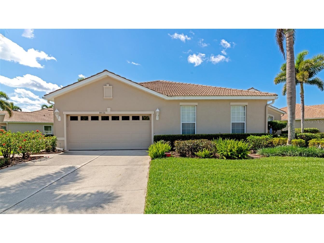 8034 Victoria Falls Circle Sarasota FL 34243 A4564758 image1