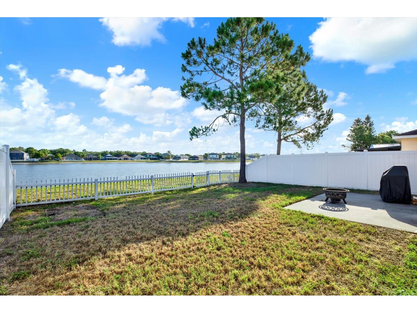 8035 Canterbury Lake Boulevard Tampa FL 33619 W7885801 image16