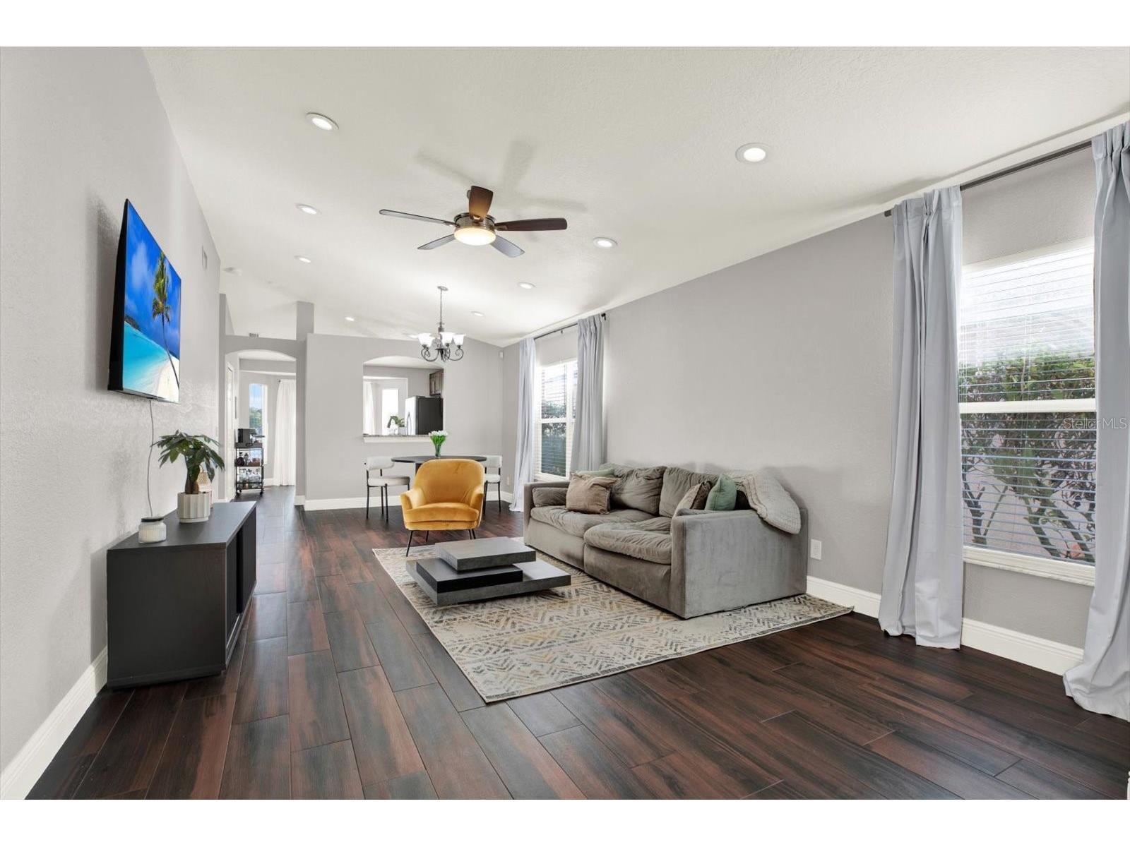 8035 Canterbury Lake Boulevard Tampa FL 33619 W7885801 image3