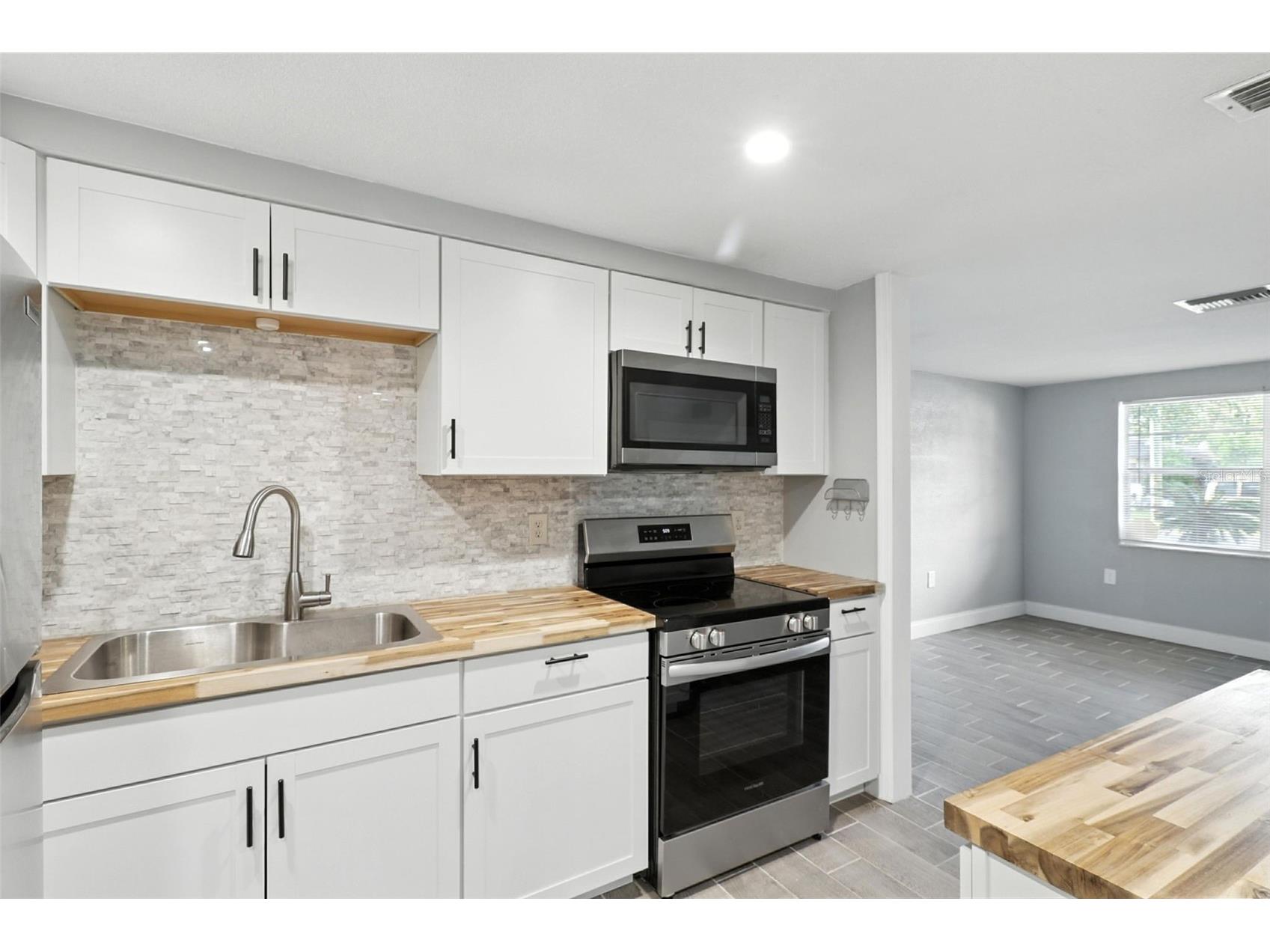 8035 Gulf Way Hudson FL 34667 W7877850 image11