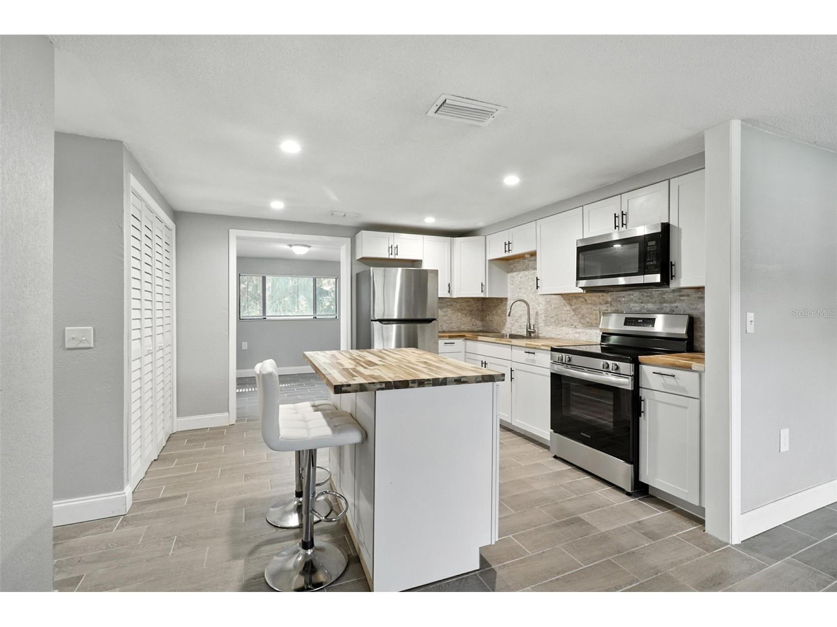 8035 Gulf Way Hudson FL 34667 W7877850 image9
