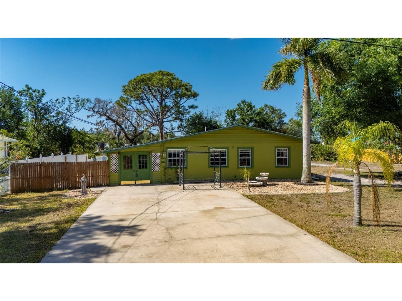 8035 Hillman Avenue Punta Gorda FL 33982 C7505520 image1