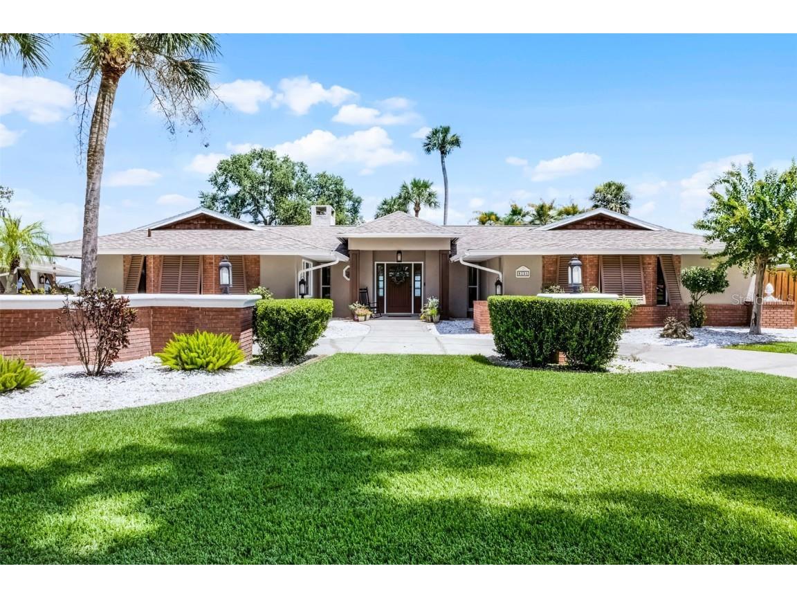 8035 Lakeside Drive Yalaha FL 34797 - LAKE HARRIS O6334052 image1