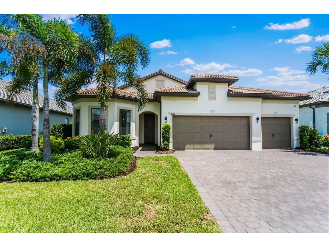 8036 Grande Shores Drive Sarasota FL 34240 - MIDDLE TEAL LAKE A4579441 image1