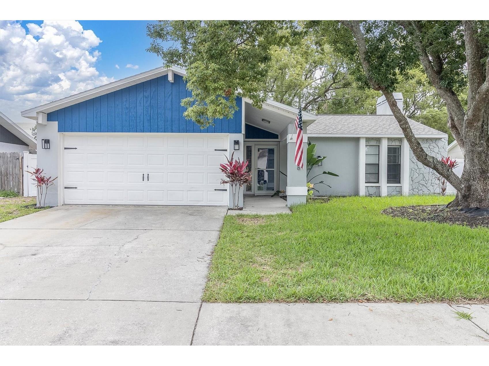 8038 Buttonball Lane Port Richey FL 34668 W7886540 image1