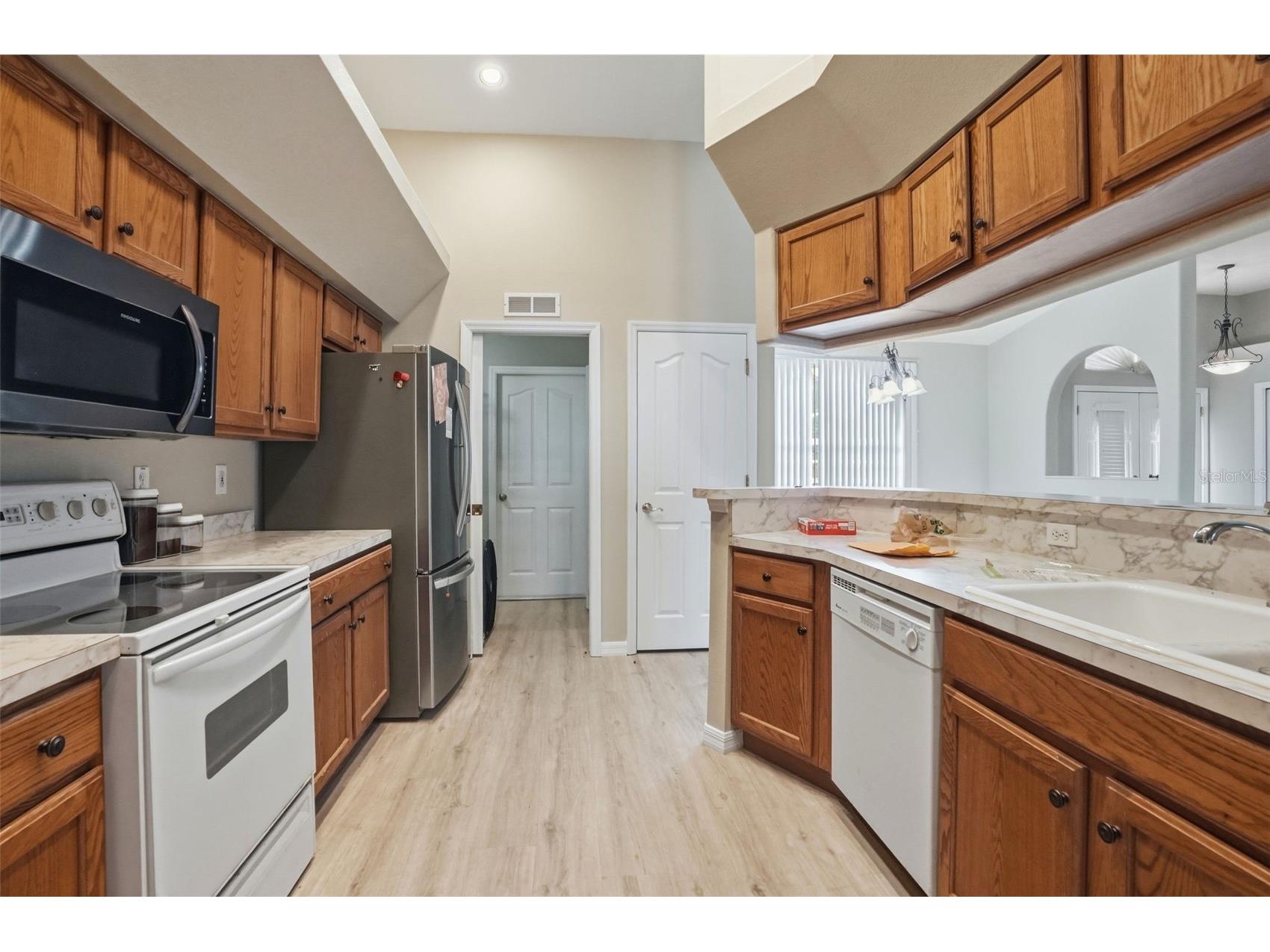 8038 Madrid Road Weeki Wachee FL 34613 W7884658 image15