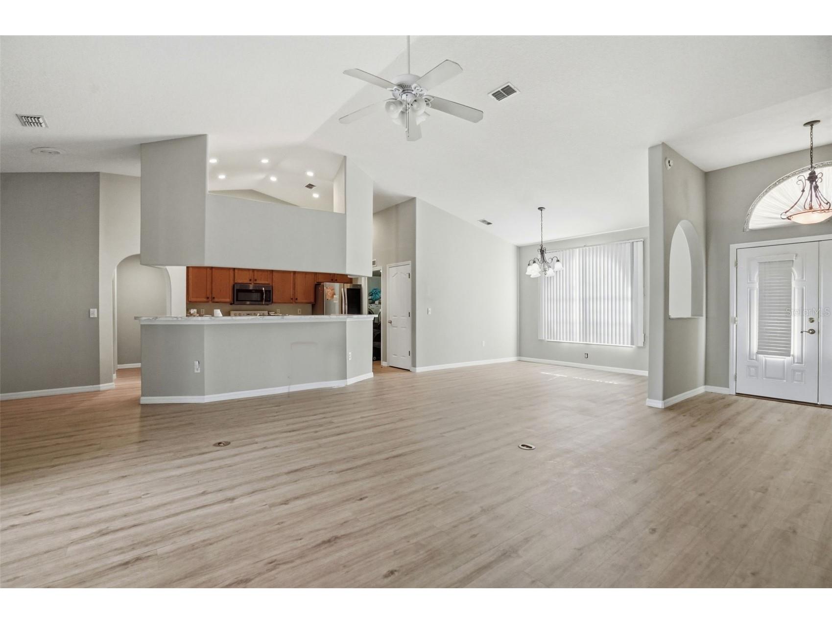 8038 Madrid Road Weeki Wachee FL 34613 W7884658 image18