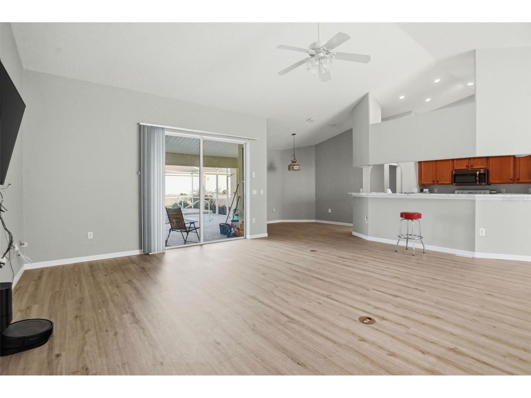 8038 Madrid Road Weeki Wachee FL 34613 W7884658 image19