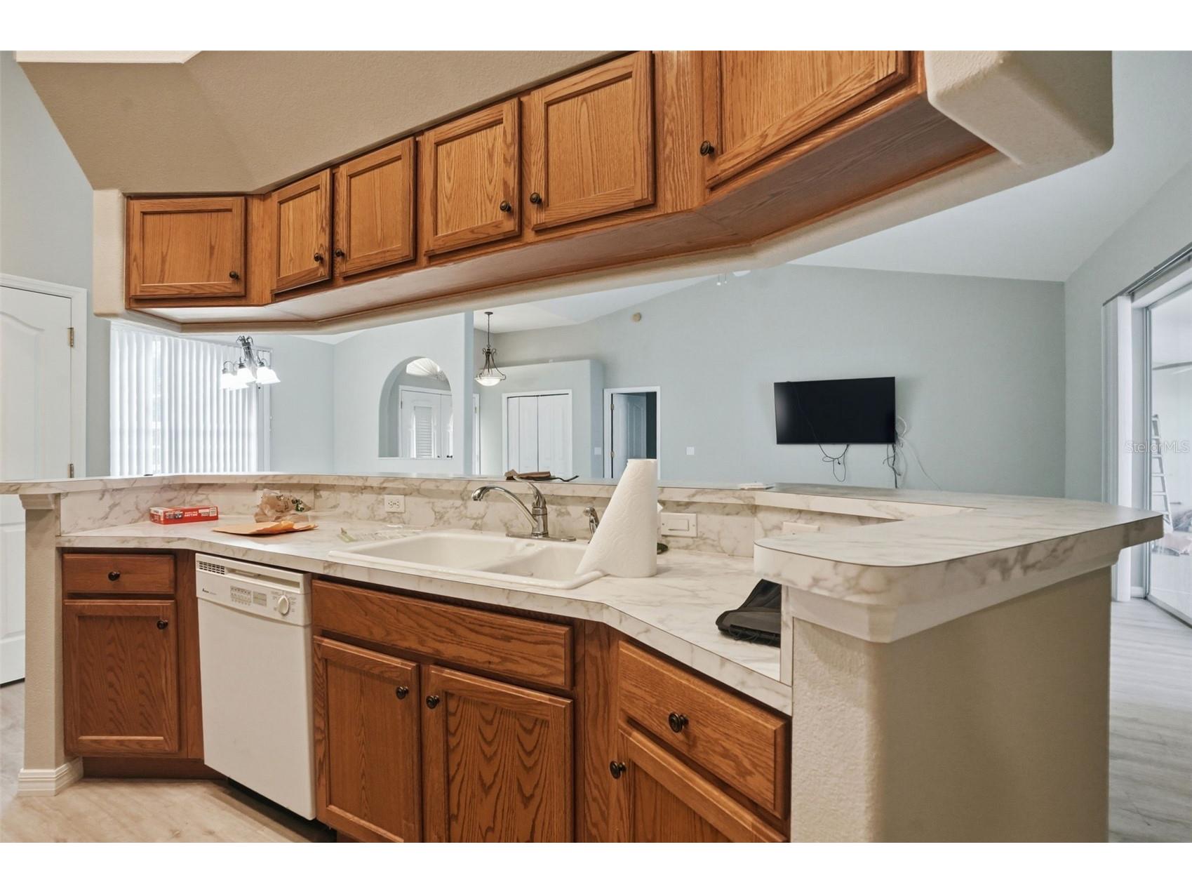 8038 Madrid Road Weeki Wachee FL 34613 W7884658 image21