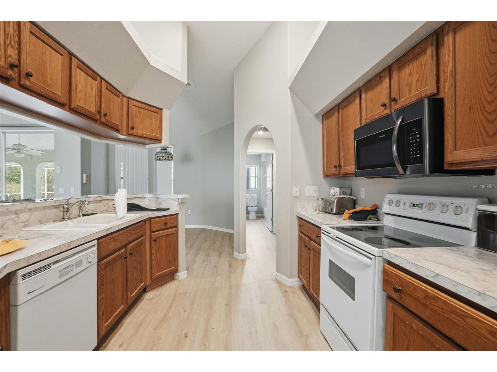 8038 Madrid Road Weeki Wachee FL 34613 W7884658 image23