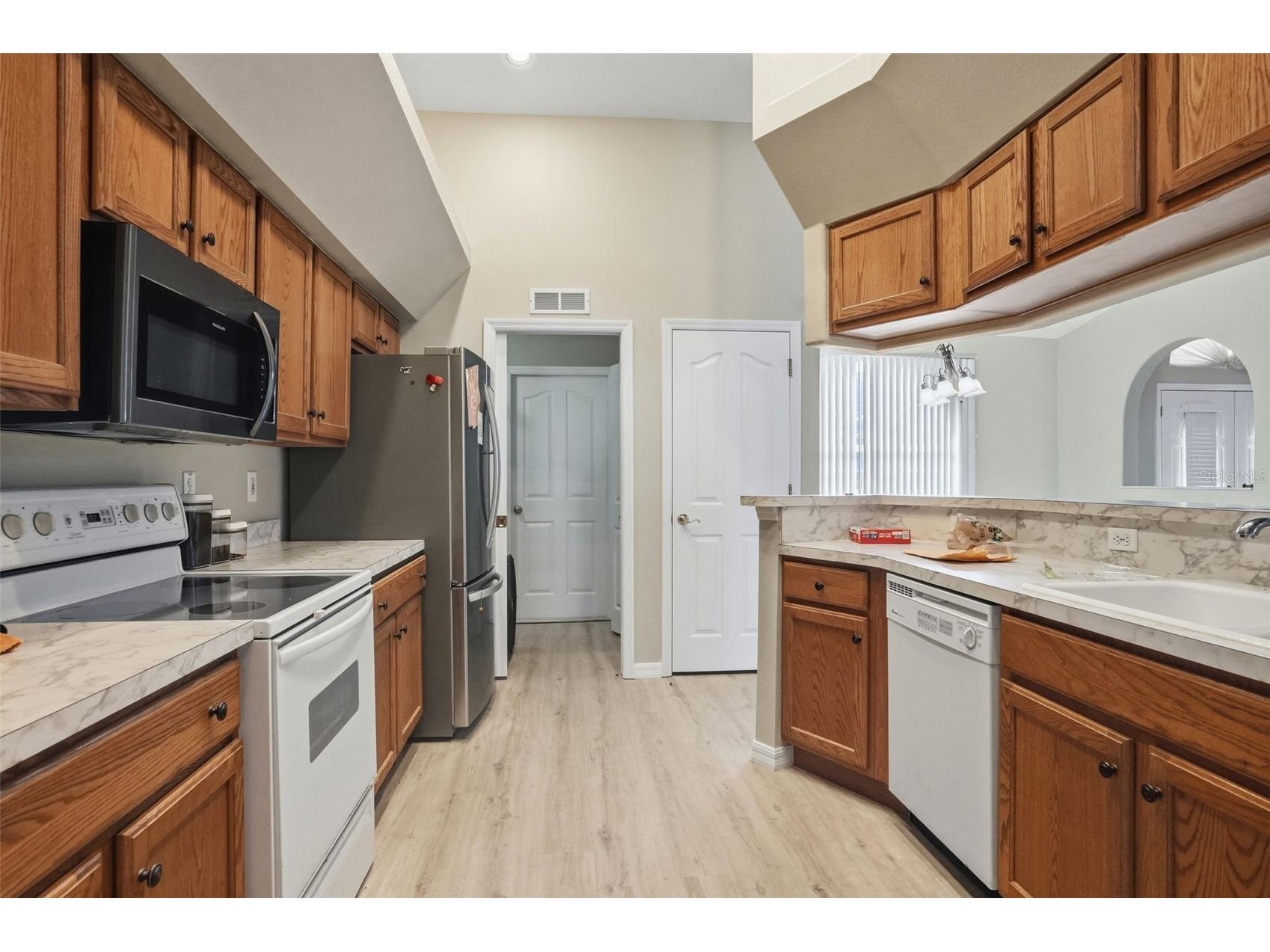 8038 Madrid Road Weeki Wachee FL 34613 W7884658 image24