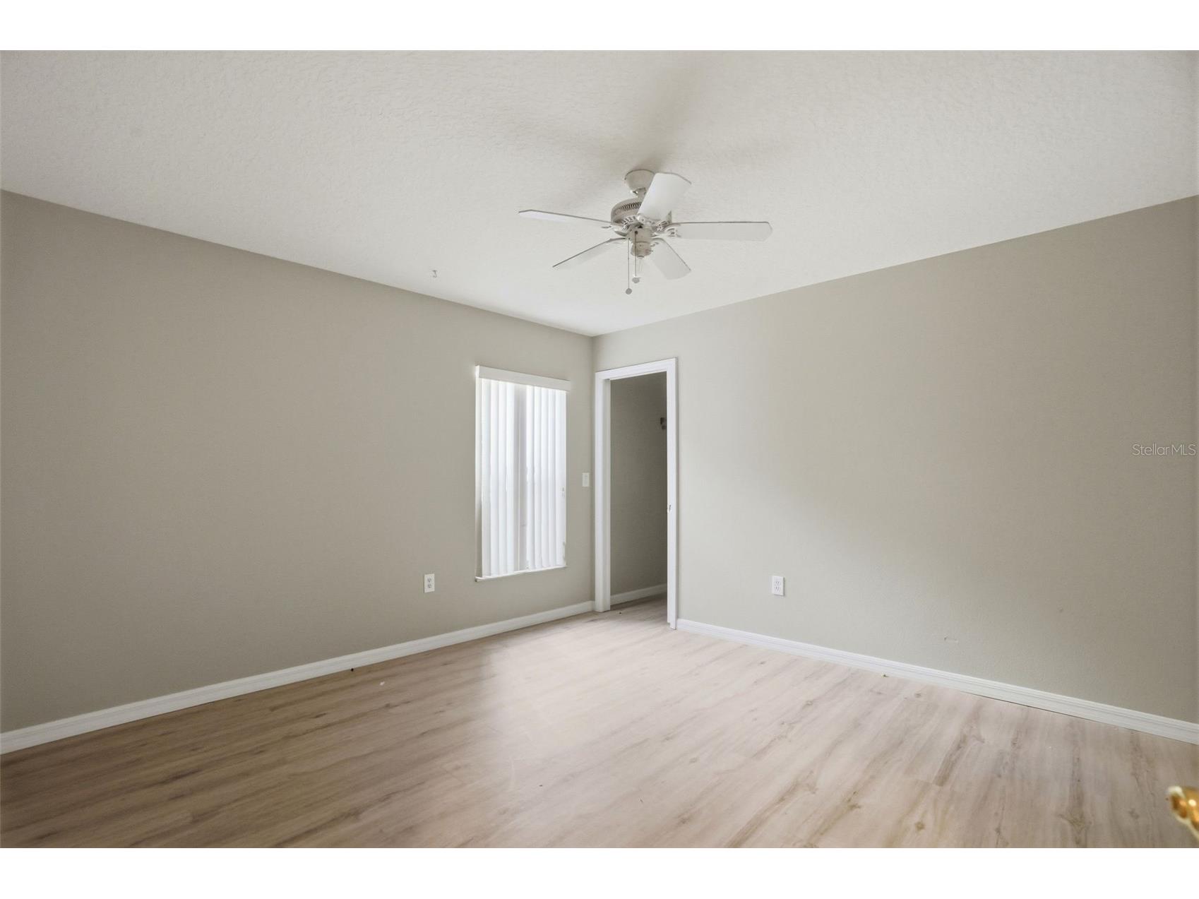 8038 Madrid Road Weeki Wachee FL 34613 W7884658 image28