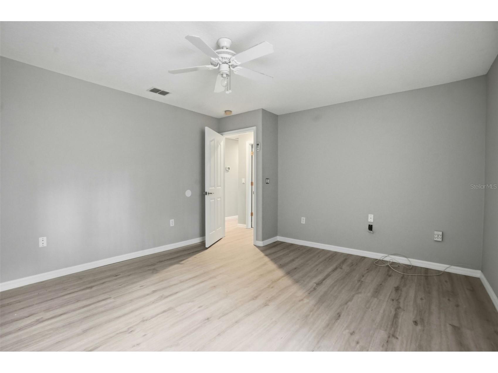8038 Madrid Road Weeki Wachee FL 34613 W7884658 image29