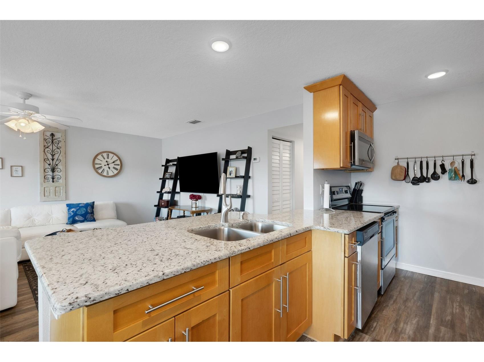 8039 Garden Drive #109 Seminole FL 33777 TB8516534 image14